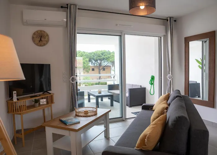 Aparthotel My Residences - Port 3*